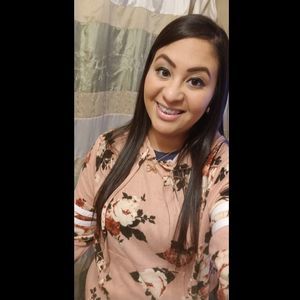 Meet your Posher, Imelda